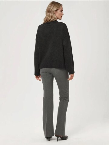 Hiccup - Pullover em cinzento