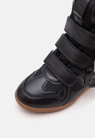 STEVE MADDEN Sneakers hoog 'Mavis' in Zwart