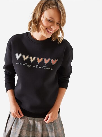 Felpa di Bianco Lucci in nero