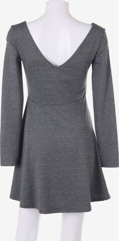 H&M Kleid M in Grau