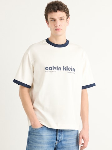 Maglietta di Calvin Klein Jeans in beige: frontale