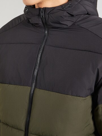 JACK & JONES Χειμερινό μπουφάν 'JJMAZE' σε πράσινο