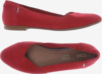 TOMS Flats & Loafers in 38 in Red: front