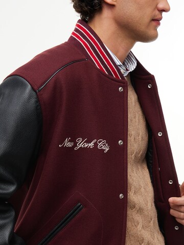 TOMMY HILFIGER Jacke in Rot