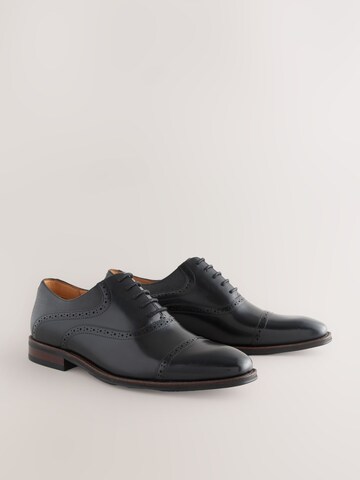 Chaussure à lacets Next en noir