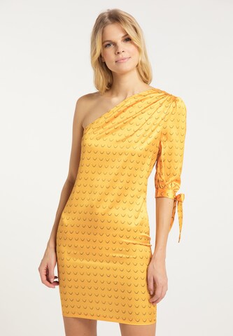 IZIA - Vestido en amarillo: frente