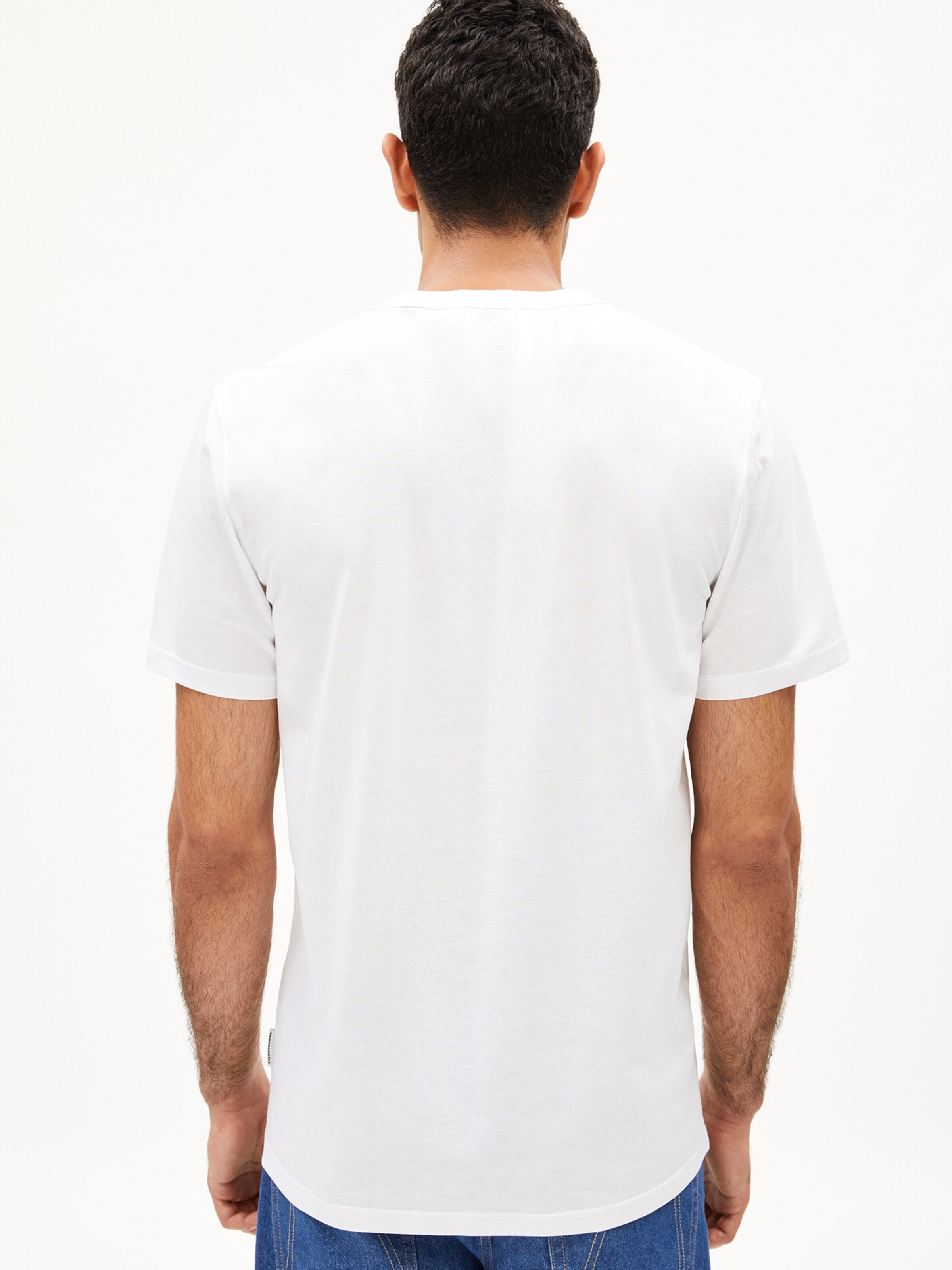 ARMEDANGELS T-Shirt ' MAARKOS POCKET ' in Weiß