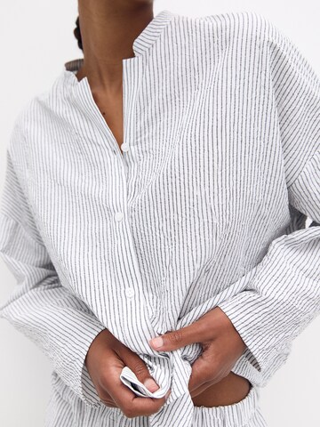 Pull&Bear Blouse in Grijs