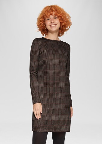 Robe QS en marron : devant