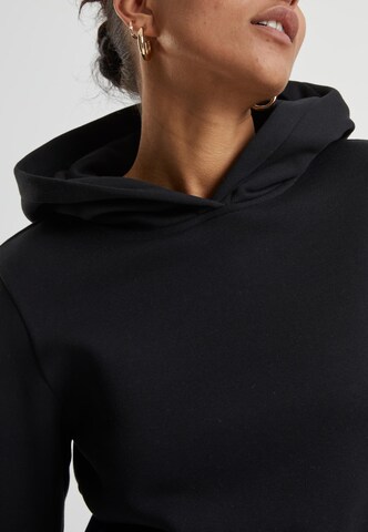 Felpa di Urban Classics in nero
