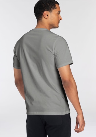 T-Shirt 'STAR CHEV' CONVERSE en gris