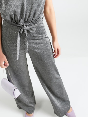 SISTERS POINT Jumpsuit 'V10' in Zwart