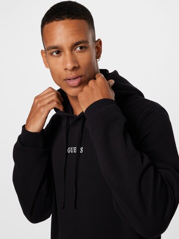 GUESS Sweatshirt in Schwarz