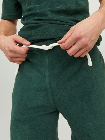 regular Pantaloni di JACK & JONES in verde