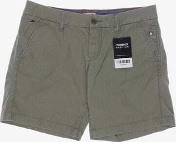 Tommy Jeans Shorts in XS in Green: front