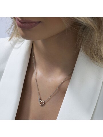 Zeeme Necklace in Silver: front