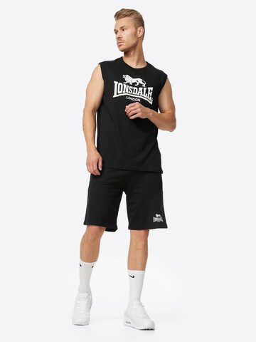 T-Shirt ' CLOPTON ' LONSDALE en noir