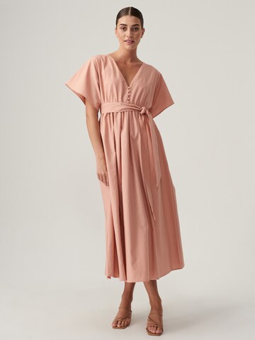 The Fated Shirt dress in Orange