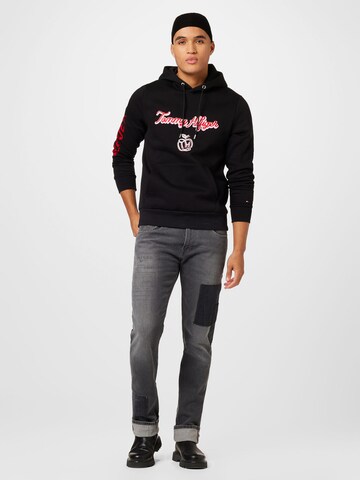 TOMMY HILFIGER Sweatshirt in Schwarz