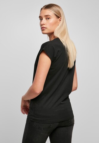 Mister Tee Shirt 'Kicks Love' in Black