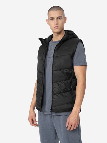 4F Sports vest in Black: front