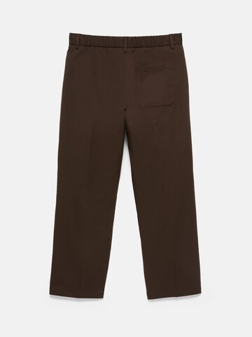 Pull&Bear Loosefit Élére vasalt nadrágok - barna