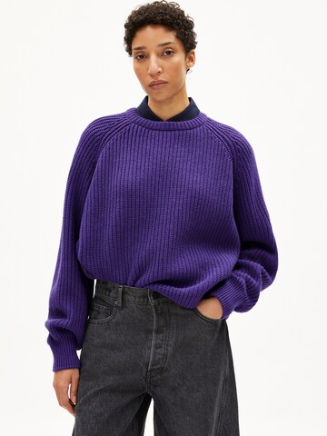 ARMEDANGELS Sweater in Purple: front