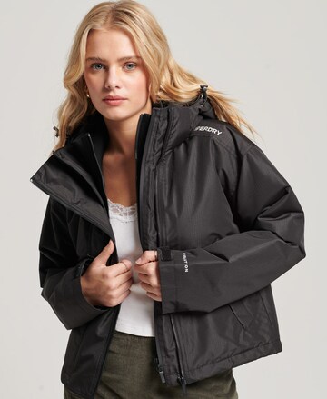 Superdry Performance Jacket 'SD-Windcheater' in Black: front