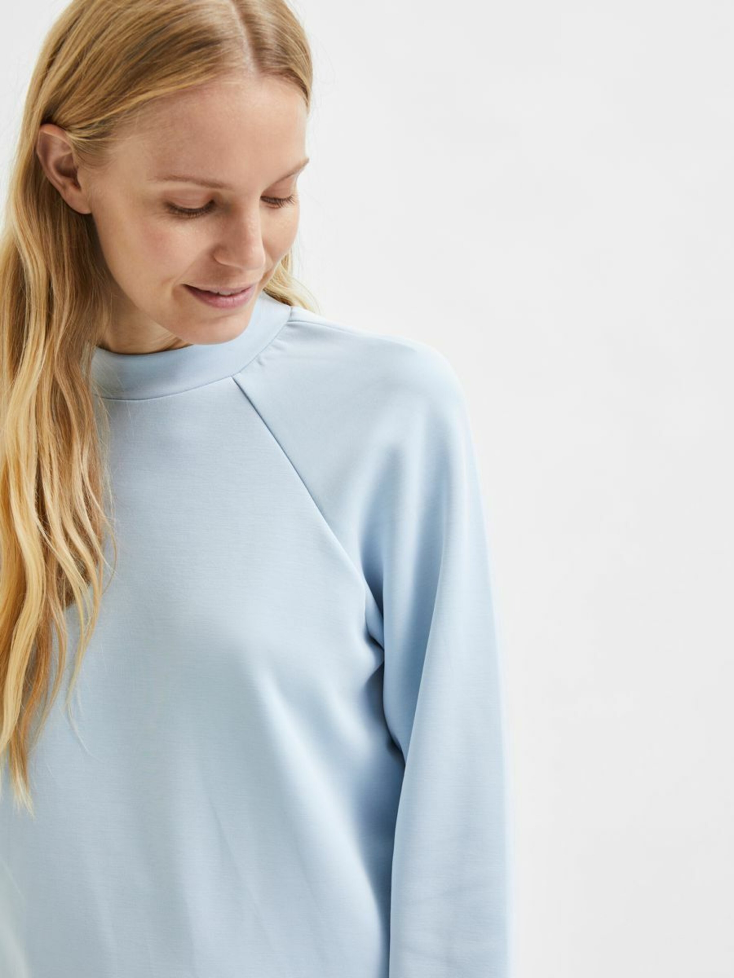 Vêtements Sweat-shirt SELECTED FEMME en Bleu 
