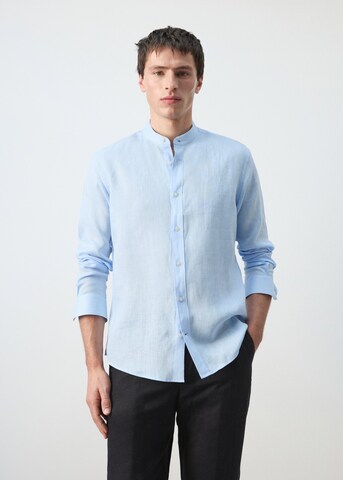MANGO MAN Regular fit Button Up Shirt in Blue: front