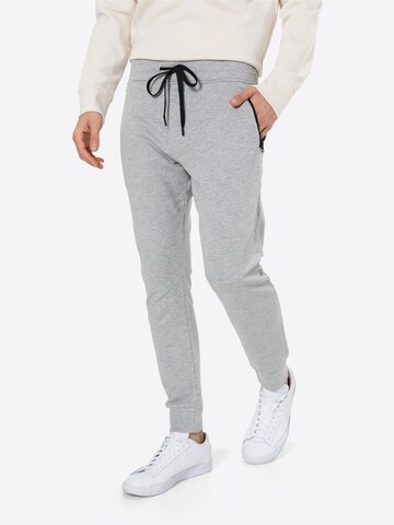 REPLAY Tapered Trousers in Grey: front