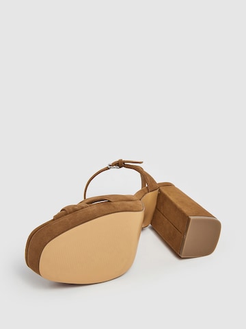 Pepe Jeans Sandals ' LENNY BOW ' in Brown