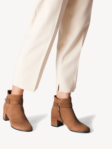 Bottines Tamaris en marron : devant