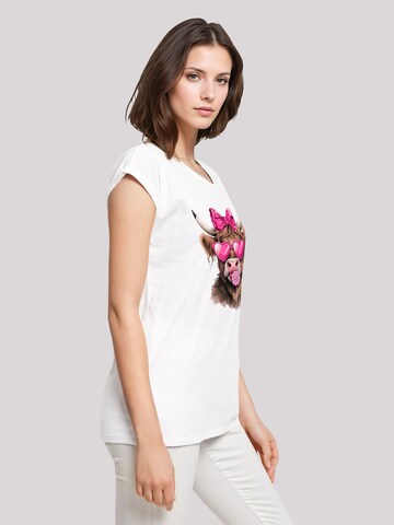 T-shirt 'Highland Cow Valentinstag Sonnenbrille' F4NT4STIC en blanc