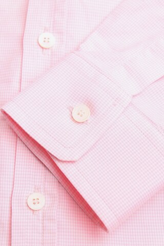 BURBERRY Button Up Shirt in S in Pink