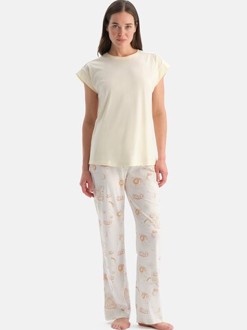 Dagi Pyjama in Gelb: Vorderseite