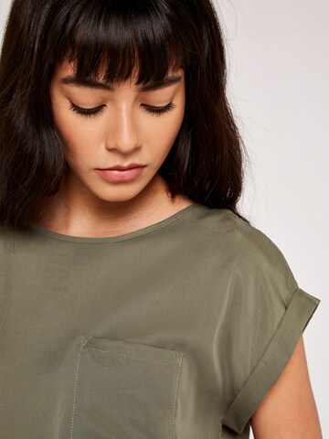 Apricot Shirt in Green