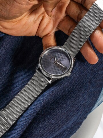 GUESS Analoog horloge 'GD REPUTATION' in Zilver