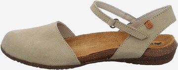 EL NATURALISTA Sandals 'Wakataua' in Beige