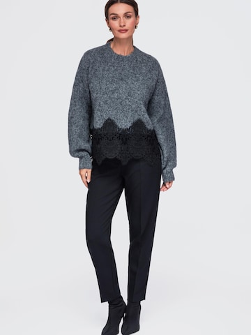 Pullover di Ombre in grigio