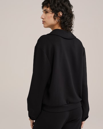 WE Fashion Sweater in Black