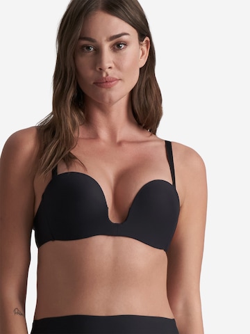 Bye Bra - Triangular Soutien 'Deep Plunge Strapless Bra' em preto: frente