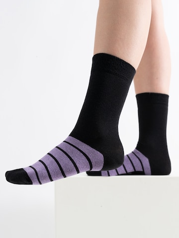 Occulto Socks 'Laura' in Black
