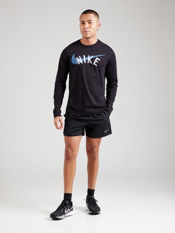 Tricou funcțional de la NIKE pe negru