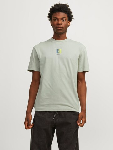 JACK & JONES T-shirt 'BEECH' i grön: framsida