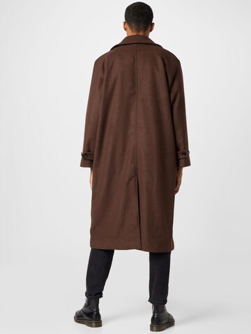 WEEKDAY Between-Seasons Coat 'Jens' in Brown