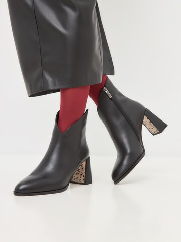 Bottines CESARE GASPARI en noir