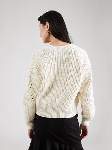 Gina Tricot Пуловер в бяло
