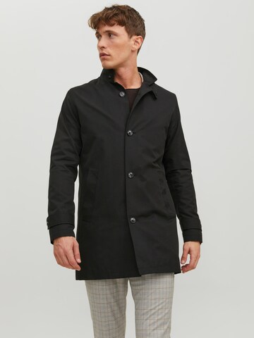 JACK & JONES Ανοιξιάτικο και φθινοπωρινό παλτό 'CARL' σε μαύρο: μπροστά