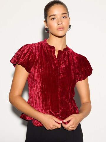 Next Blouse in Red: front